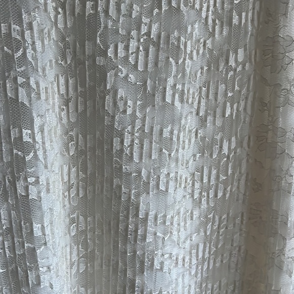 H&M Vintage-Style Lace Sleeveless Top Size L - Picture 2 of 5